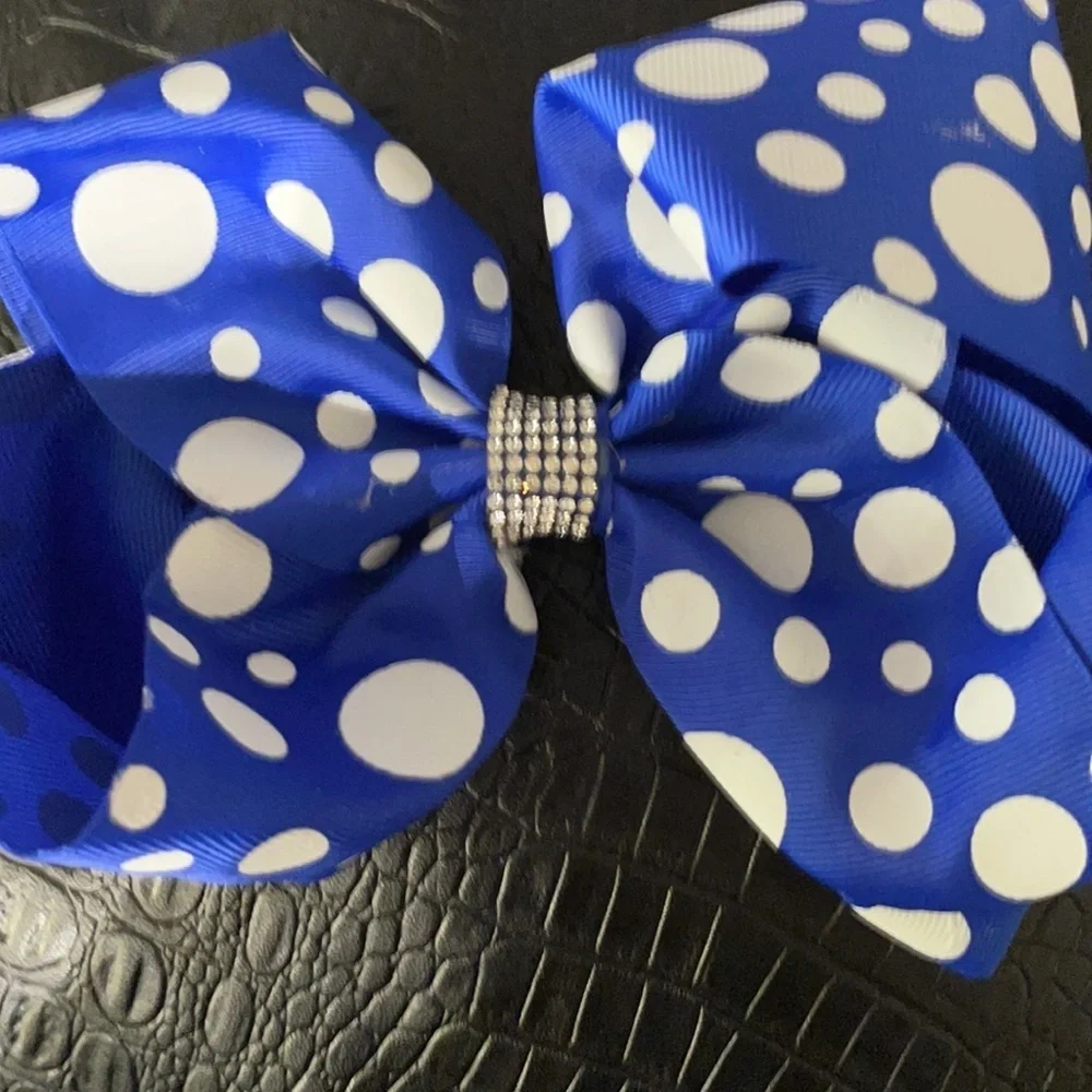 Cute royal blue polka dot bow!